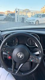 Alfa-Romeo Giulia - 8