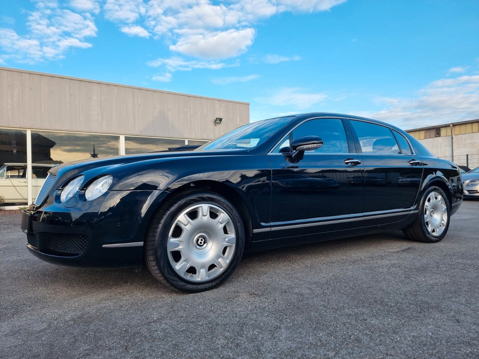 Fahrzeugabbildung Bentley Continental Flying Spur/Ausnahmezustand/Orig. km