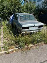 BMW E30 320i Coupé VFL 6 Zylinder - BMW 320 mit Benzin-Antrieb: Coupé, E30 320i