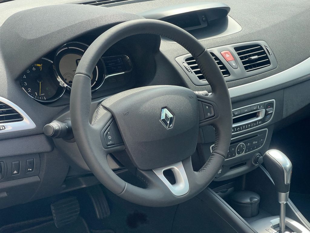 Renault Megane III Coupe Automatik Xenon Neuwertig 755KM