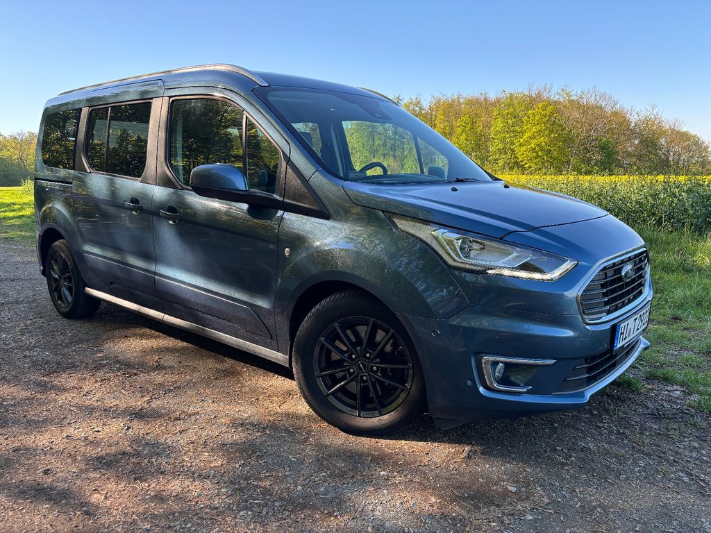 Image of Ford Grand Tourneo