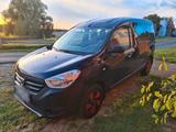 Dacia Dokker mit Rollstuhlrampe - Dacia Dokker von privat
