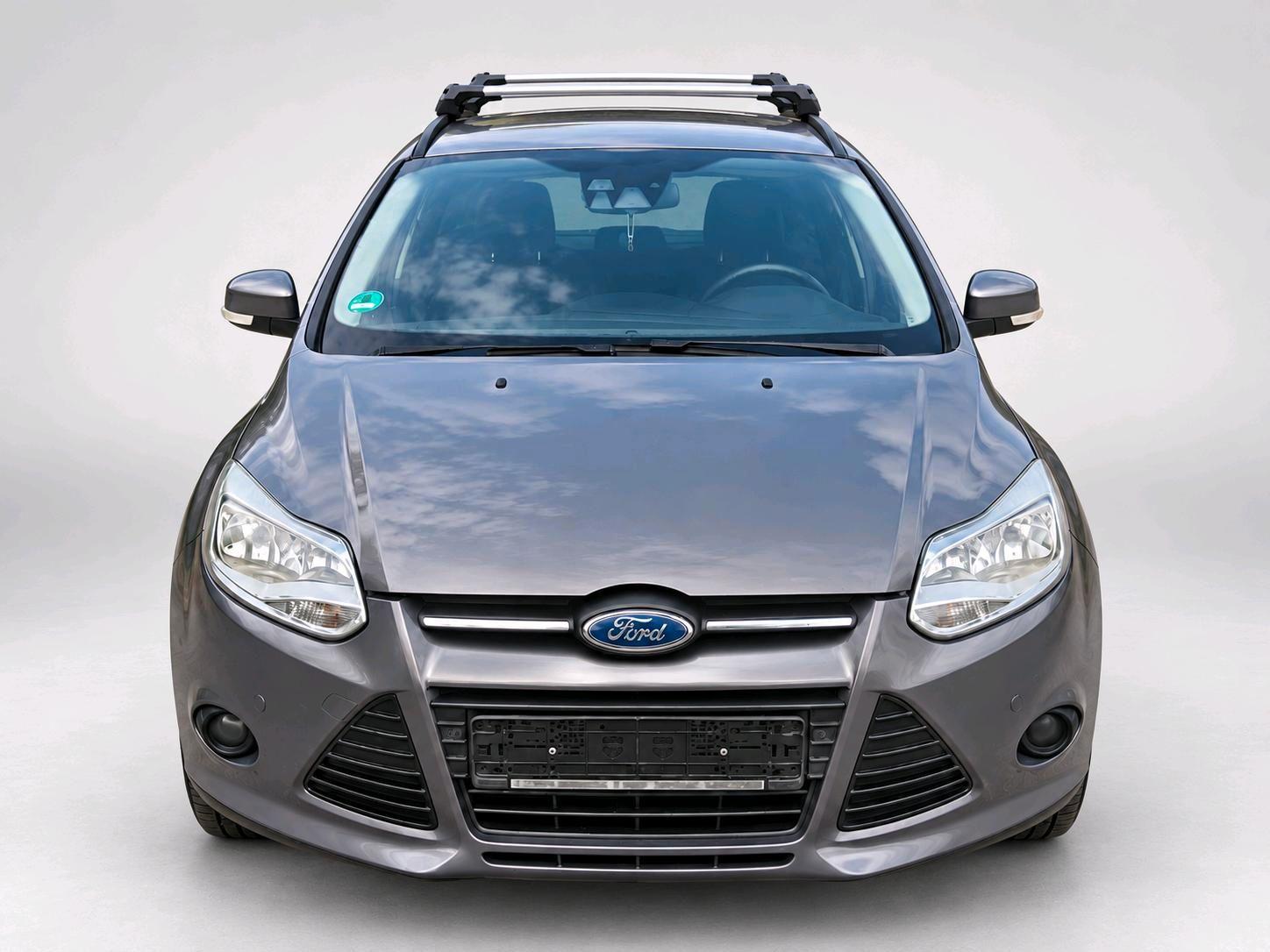 Ford Focus 2011 — photo 5