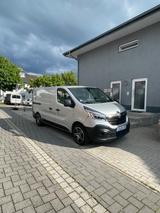 Renault Trafic - silberne Renault Trafic
