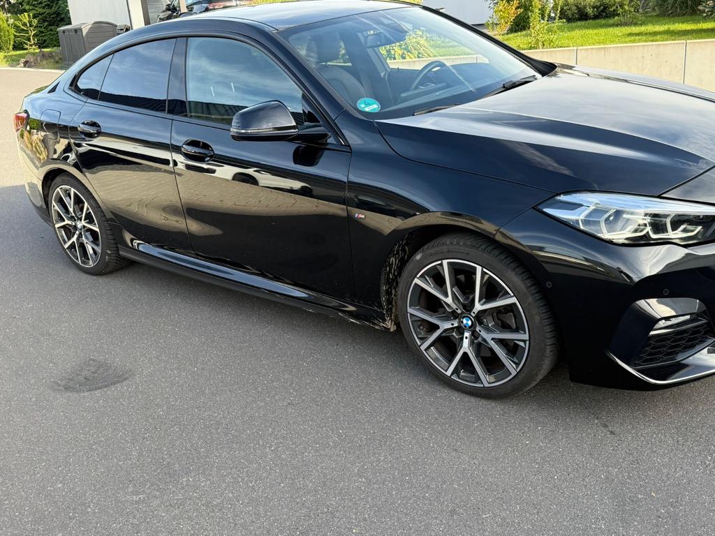 BMW 220