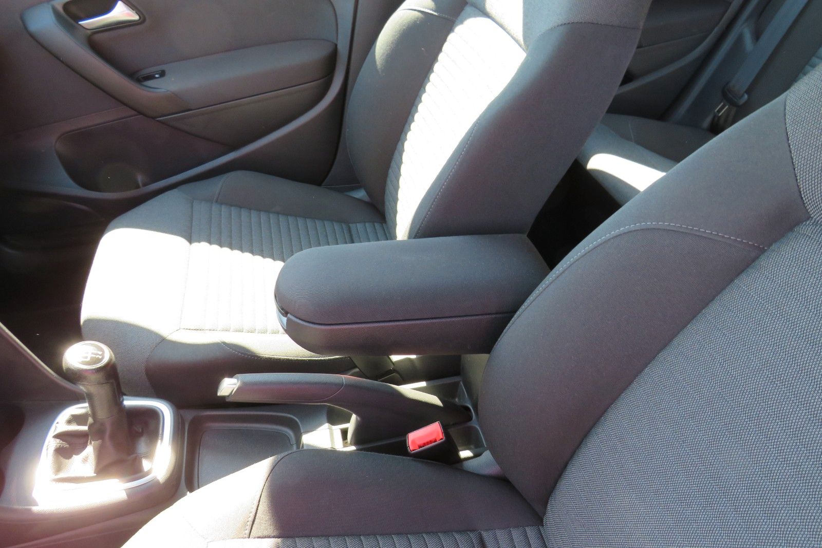 Fahrzeugabbildung Volkswagen Polo V Comfortline KLIMA RADIO SCHECKHEFT
