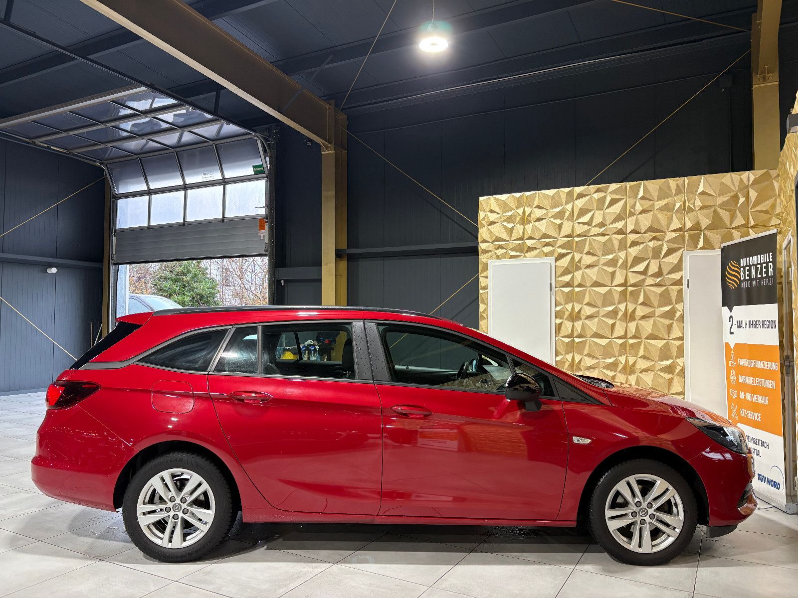 Fahrzeugabbildung Opel Astra K Sports Tourer Edition/APPLE-CAR/SHZ/KLIM