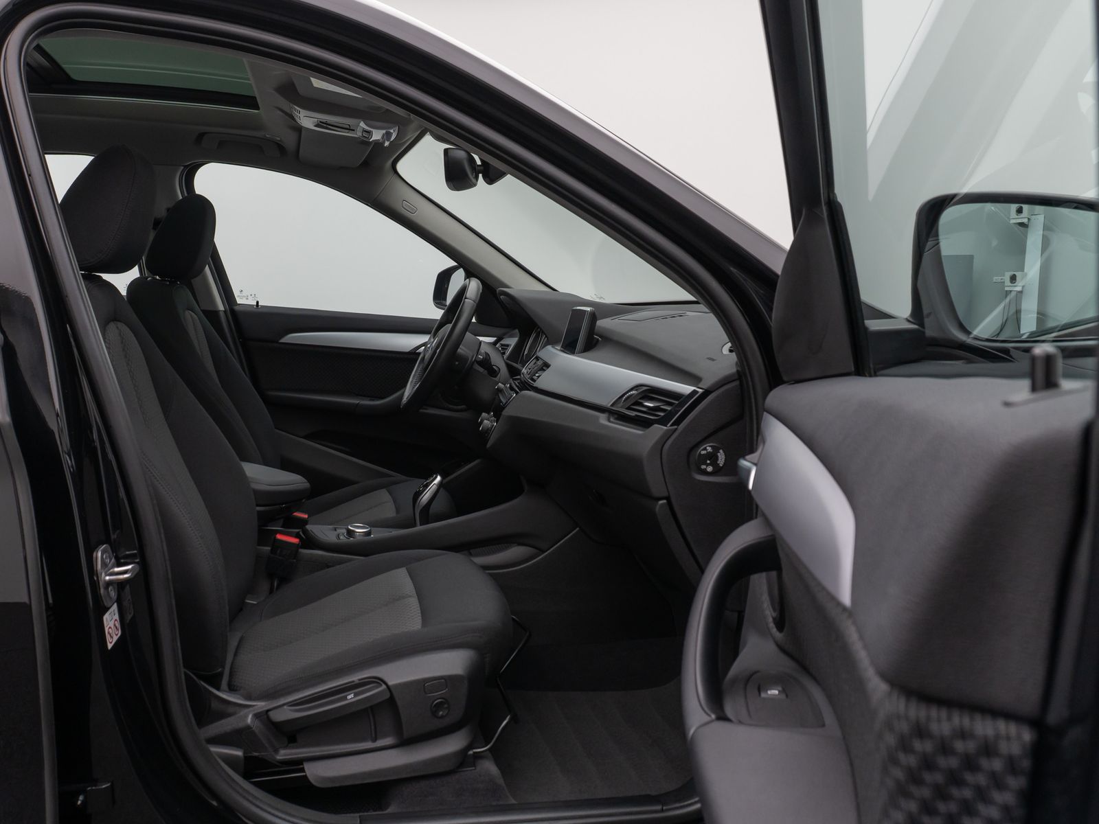 Fahrzeugabbildung BMW X1 sD20i Panorama Navi Lordos DAB HiFi Parkassis