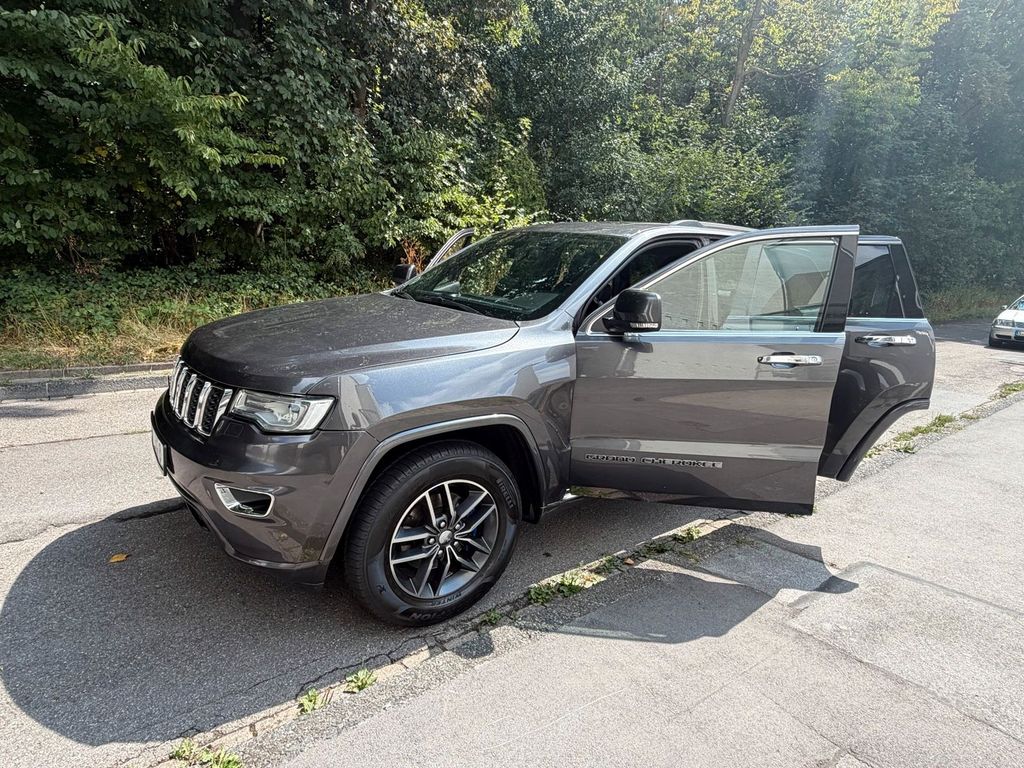 Image of Jeep Grand Cherokee