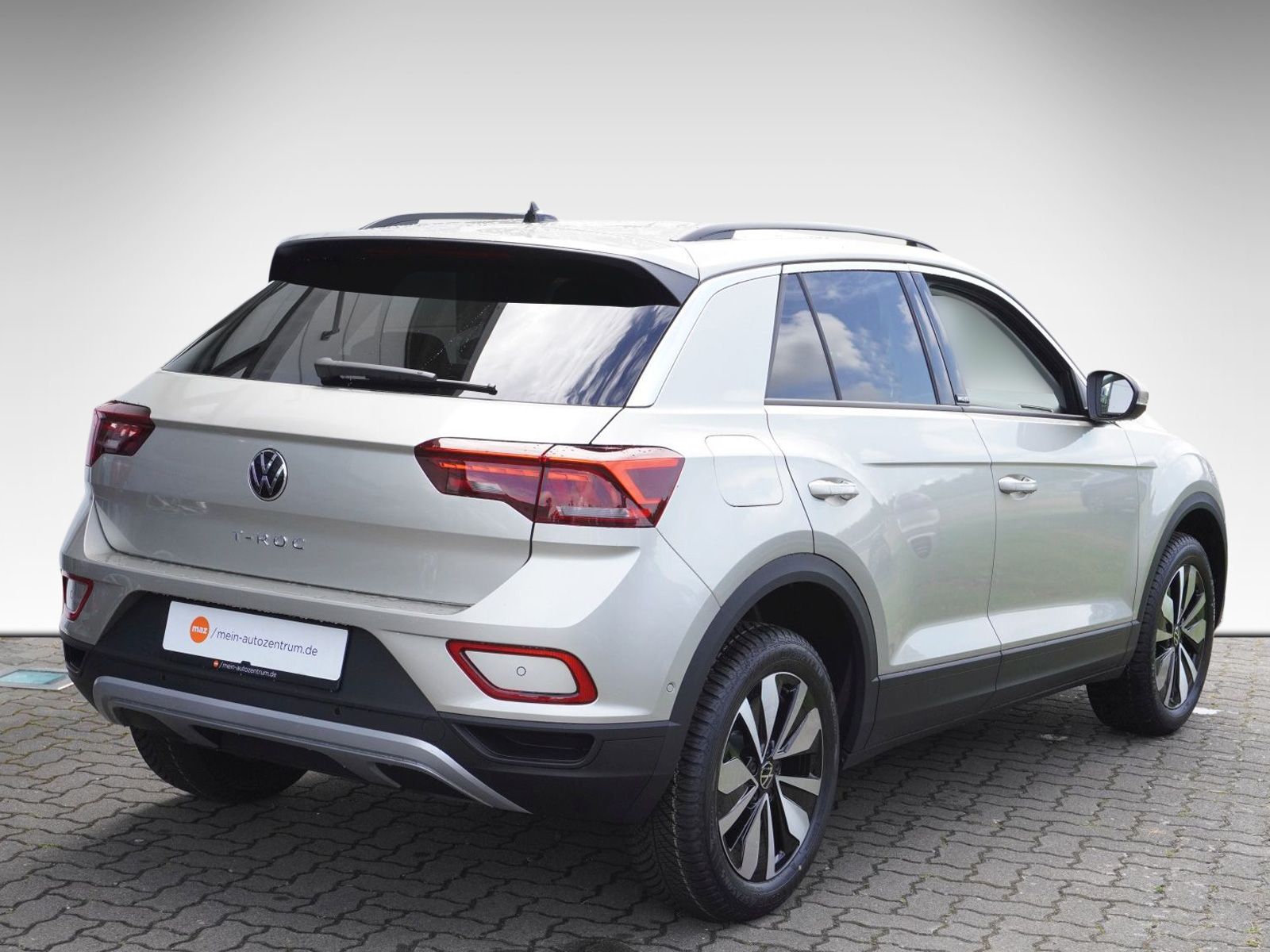 Fahrzeugabbildung Volkswagen T-Roc MOVE 1.0 l TSI OPF 85 kW (116 PS) 6-Gang