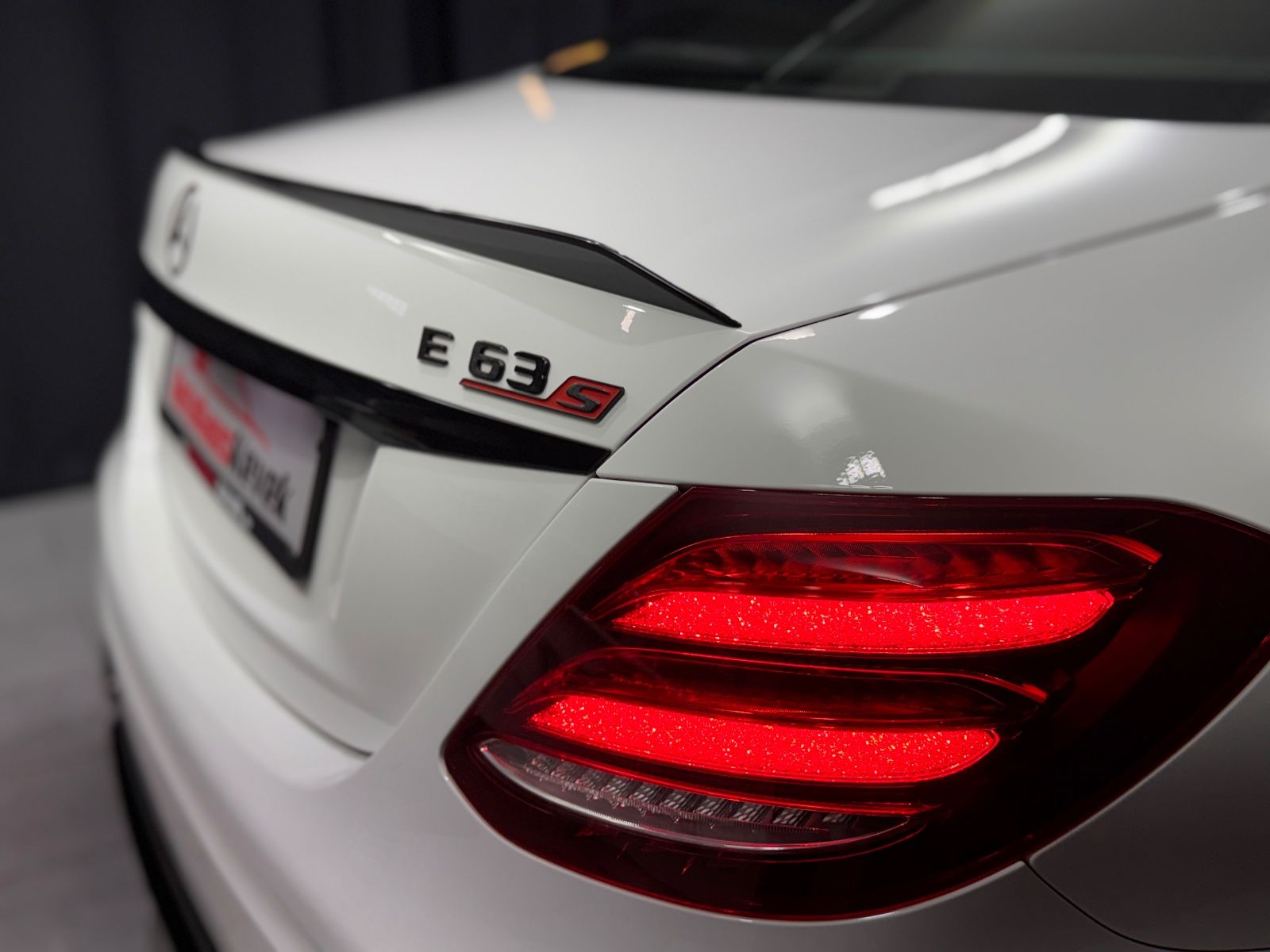 Fahrzeugabbildung Mercedes-Benz E 63 S AMG 4Matic+|AMG DRIVER|BURMESTER|TV|VOLL