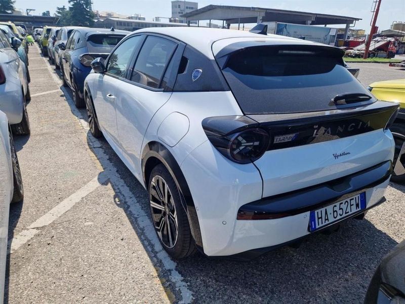 Lancia Ypsilon Elettrica Elettrico 156cv LX imagem 3