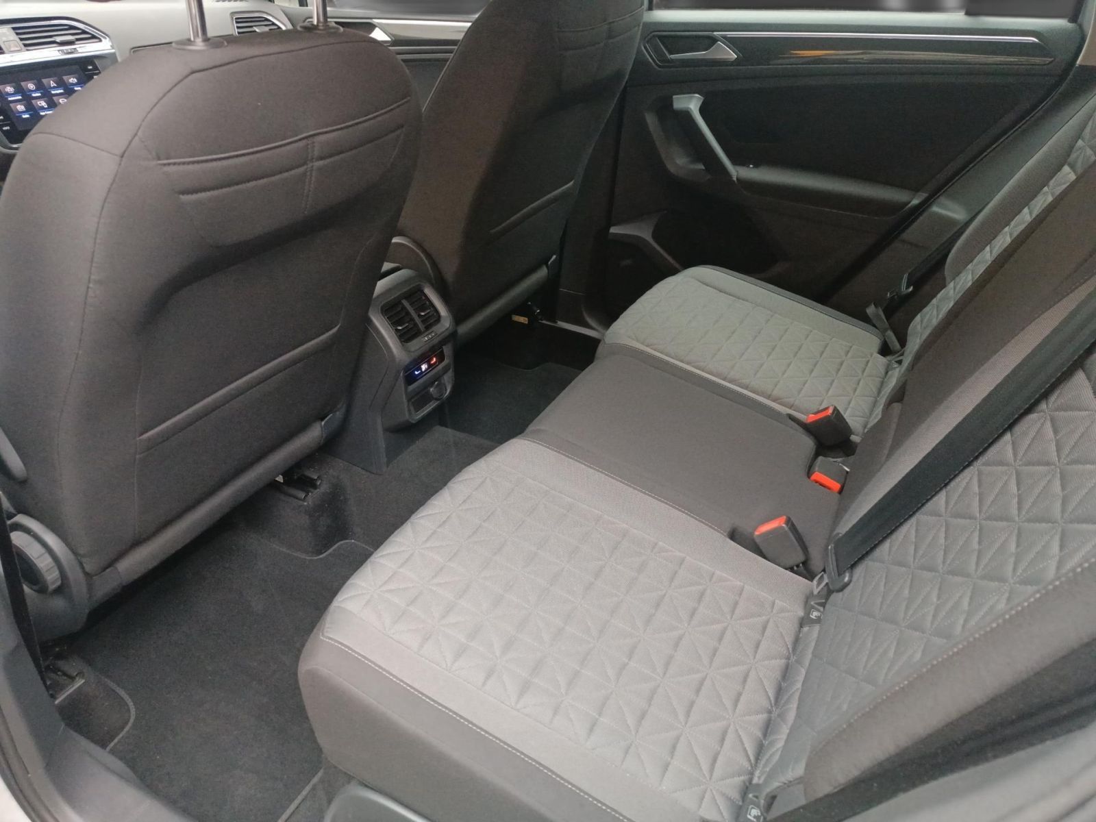 Volkswagen Tiguan - Bild 18