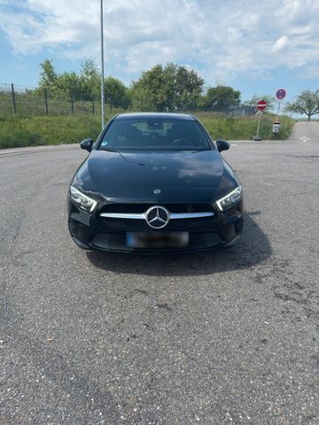 MERCEDES-BENZ Mercedes Benz A 180 Progressive