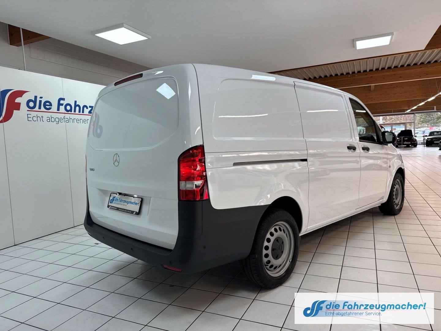 Fahrzeugabbildung Mercedes-Benz Vito Kasten 114 CDI RWD lang Navi DAB SHZ Rückfa