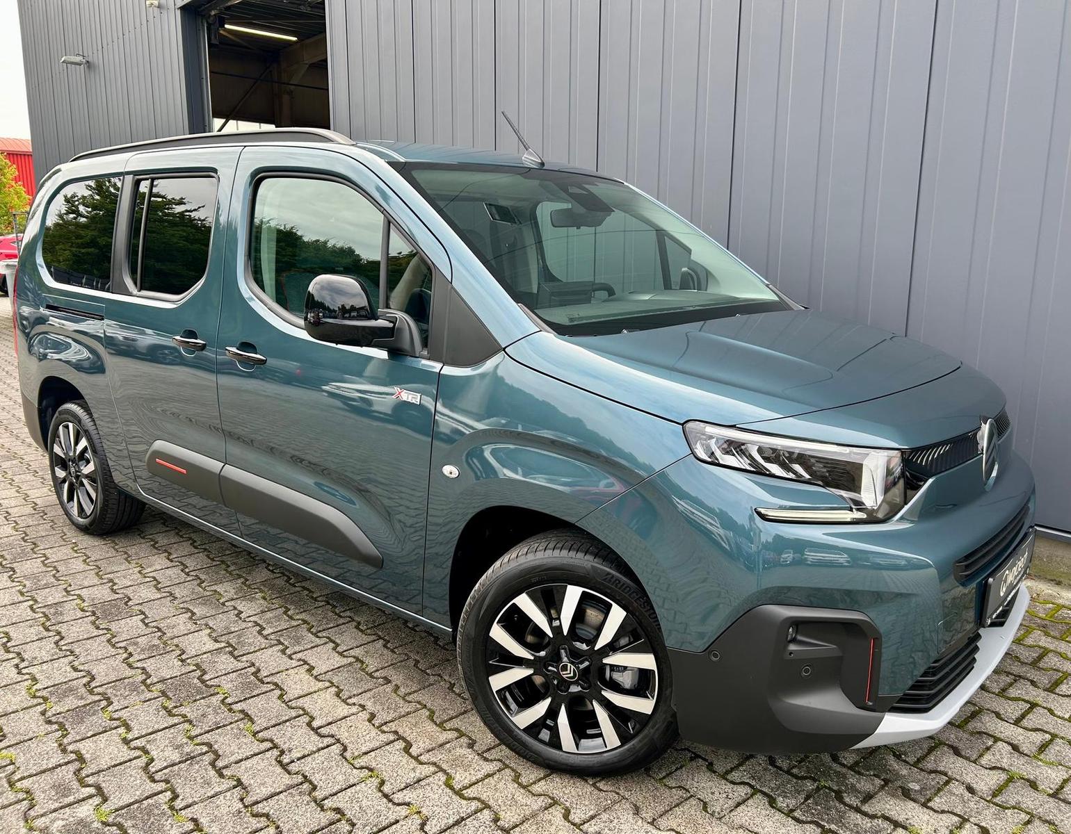 Citroën Berlingo 1.5 HDI EAT8 Max XL *XTR*KEY*LED*AHK*