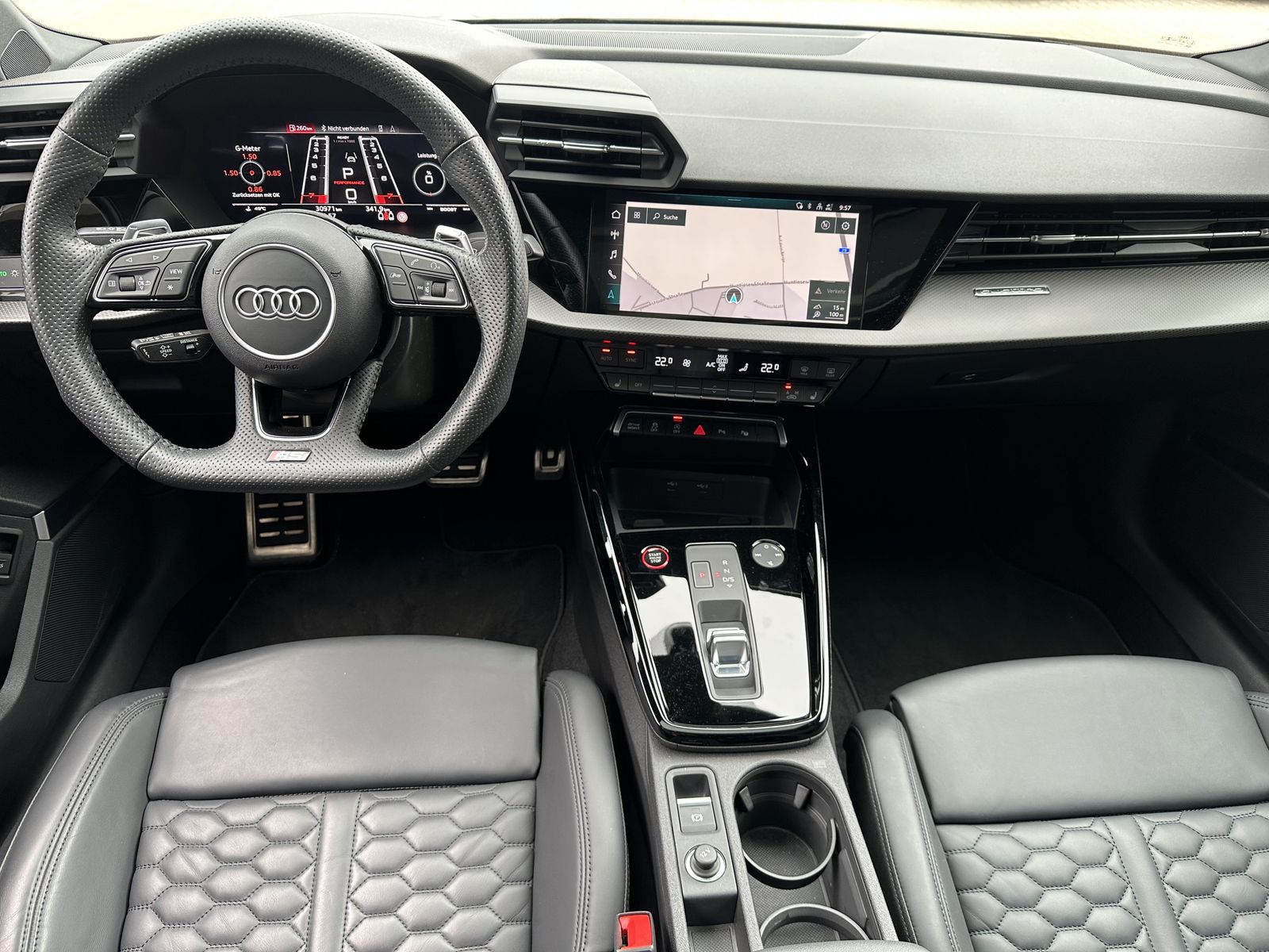 Fahrzeugabbildung Audi RS3 2.5 TFSI Qu NAV+LED+ACC+360°+PANO+B&O+HUD