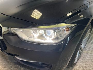 BMW 320 Touring AT Modern Line*Leder*AHK*Pano*