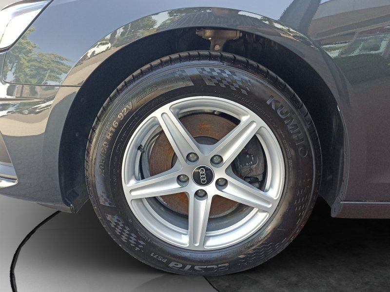 Fahrzeugabbildung Audi A4 Avant 35 2.0 TFSI Avant S-tronic