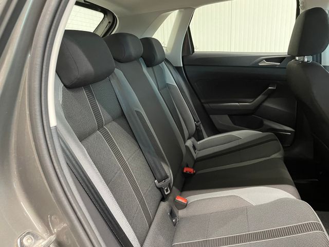 Polo Highline 1.0 TSI DSG NAVI SHZ PDC