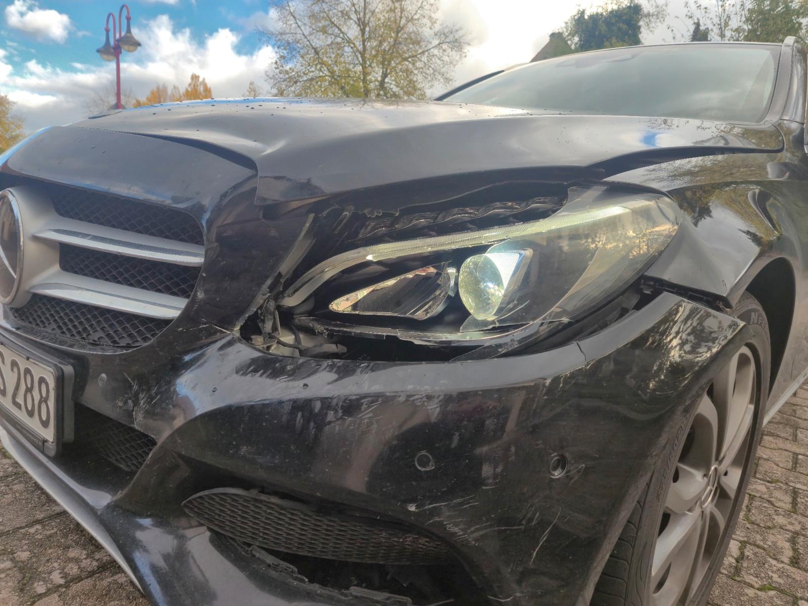 Mercedes-Benz C220 2015 — салон