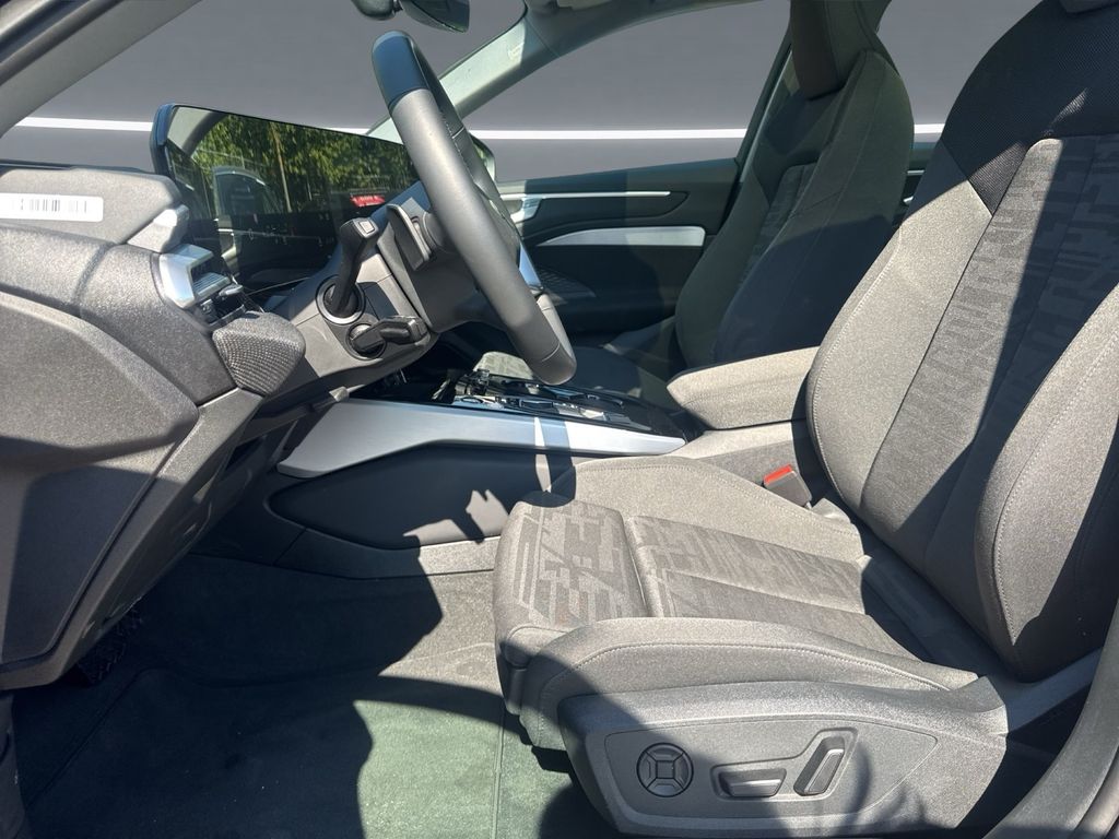 AUDI A6 2025