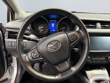 Toyota Avensis - 11
