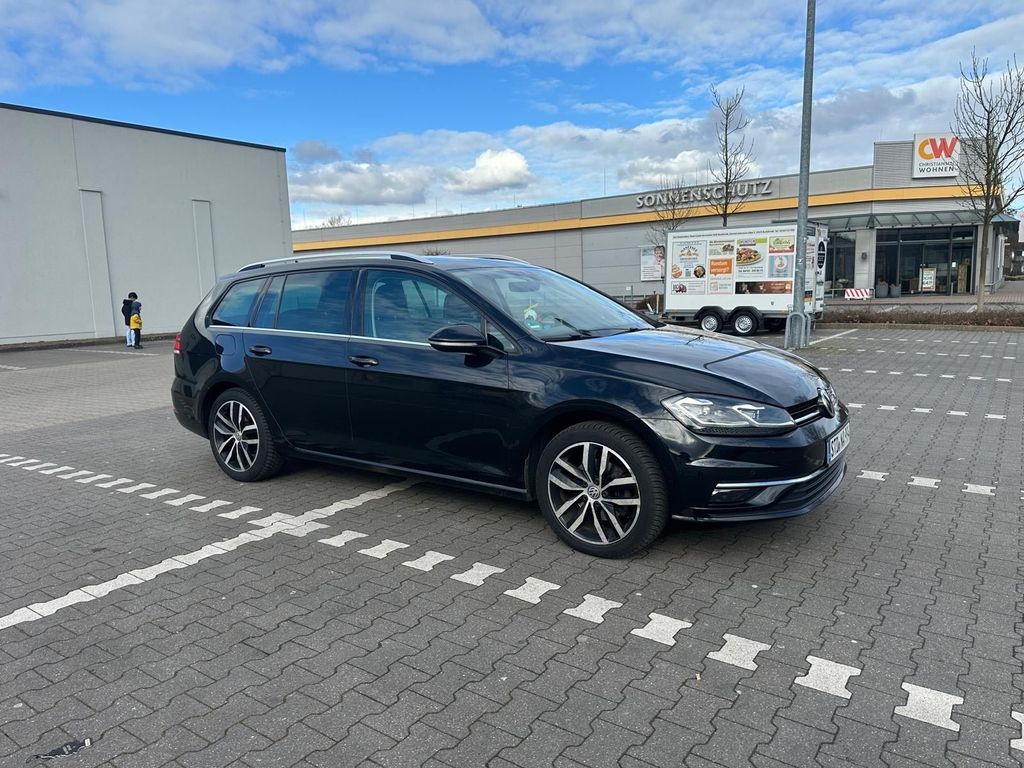 Image of Volkswagen Golf