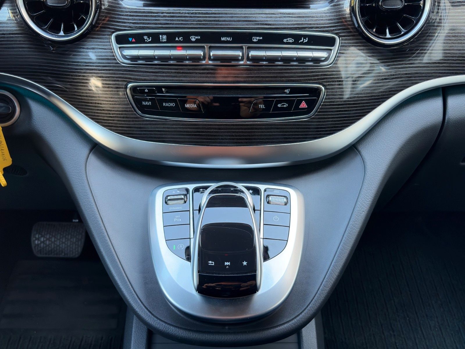 Fahrzeugabbildung Mercedes-Benz V300 d lang*2xSchiebetür*LED*SHZ*NAVI**