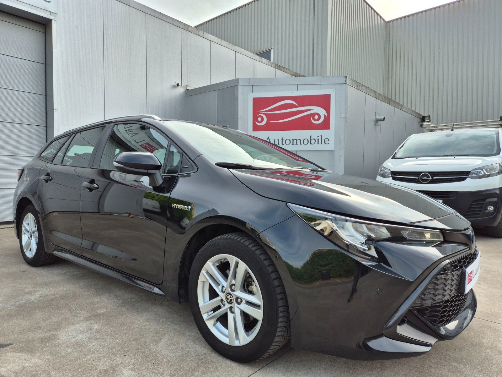Toyota Corolla Corolla SW 1.8i AUTOM. / HEV HYBRID / imagem 2