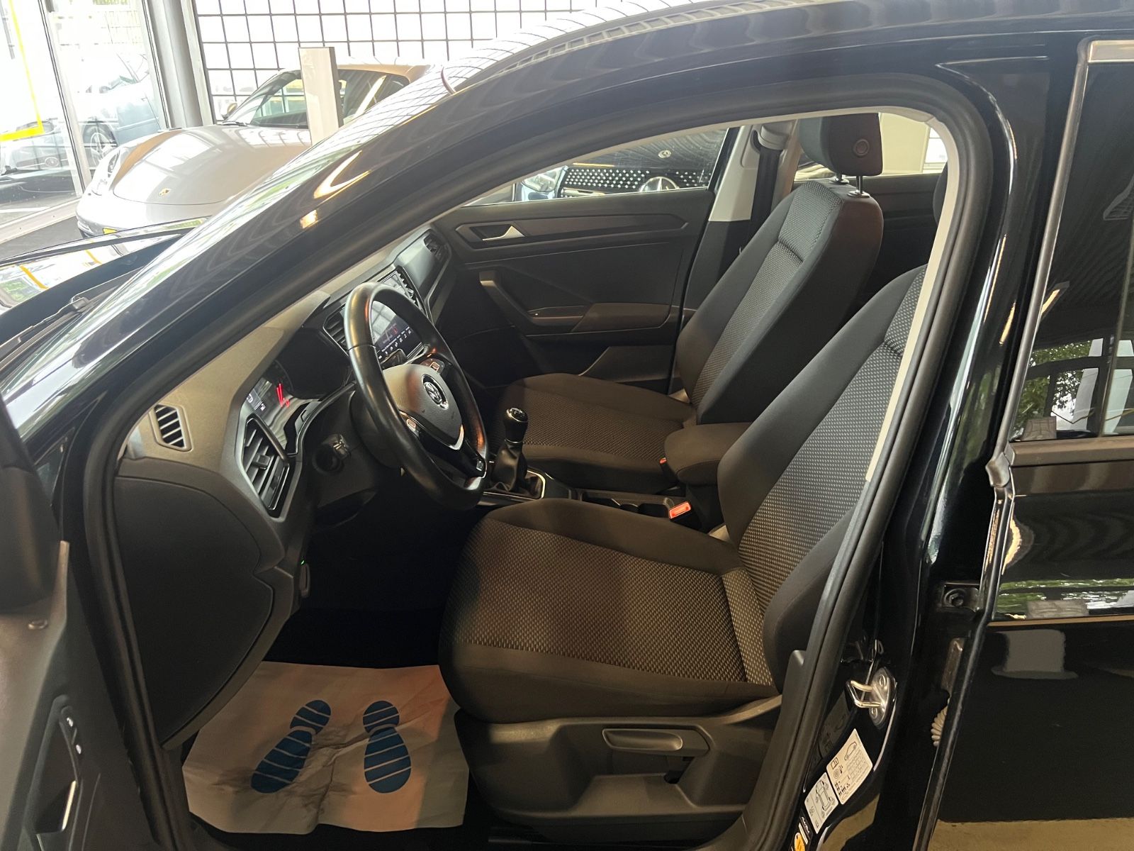 Fahrzeugabbildung Volkswagen T-Roc TDI *NAVI* CAR-PLAY *