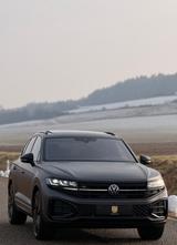 Volkswagen Touareg R-Line/UNIKAT/iQ/AHK/Stdhzg/Softcl/VOLL/ - gebrauchte VW Touareg aus dem Jahr 2024