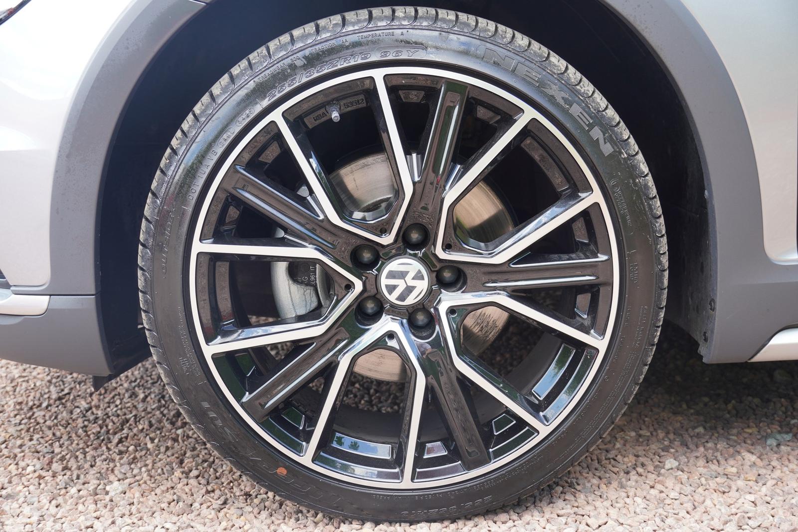 Volkswagen Passat Variant 2.0TSI DSG Alltrack 4M LED AHK AC