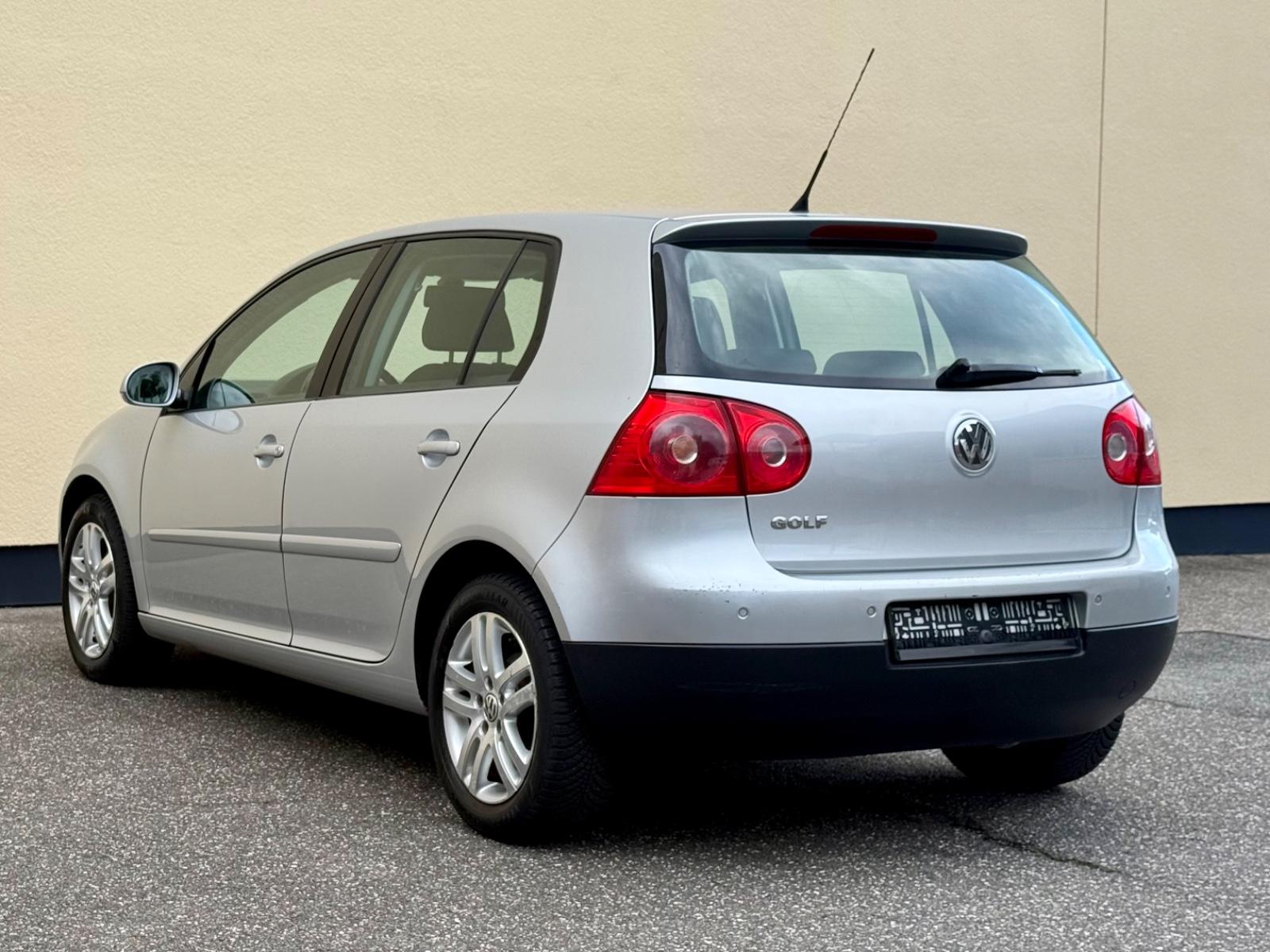 Volkswagen Golf V Lim. Tour 1.4 Zahnriemen TÜV SHZ PDC Alu