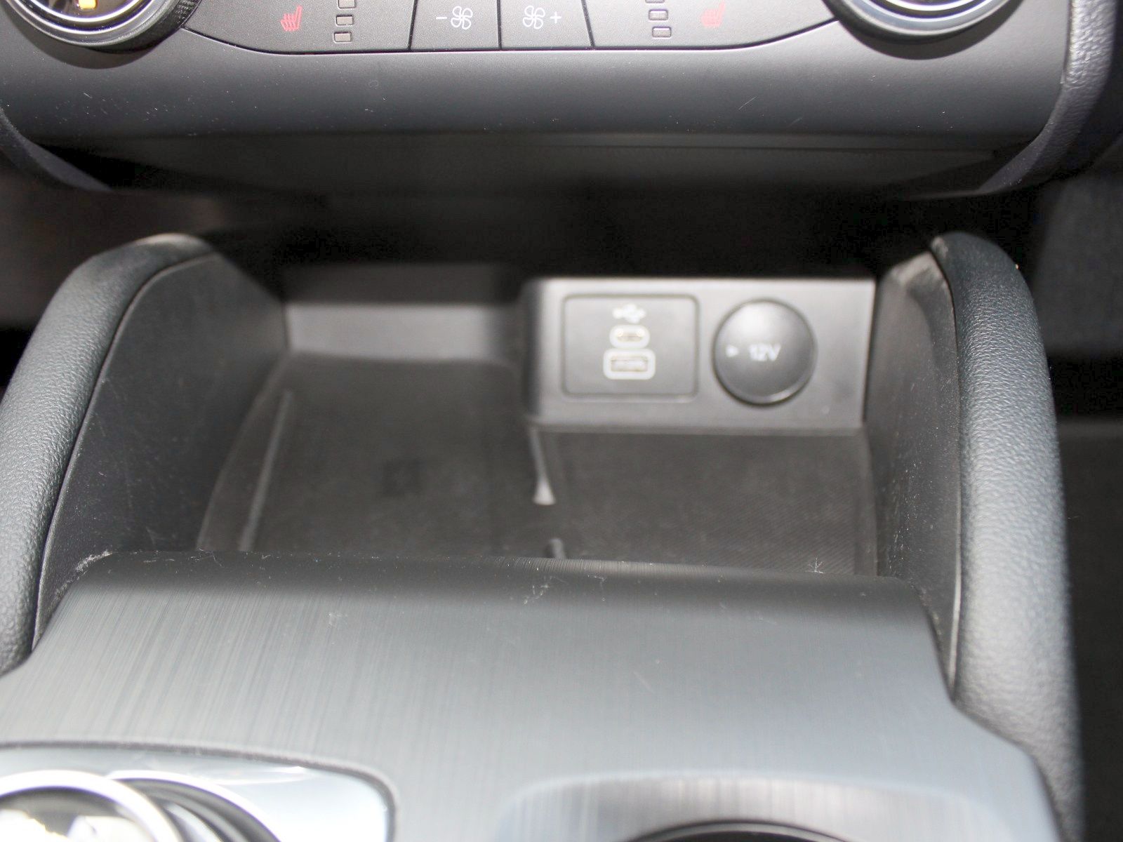 Fahrzeugabbildung Ford Kuga Plug-In Hybrid Titanium 2,5 Duratec