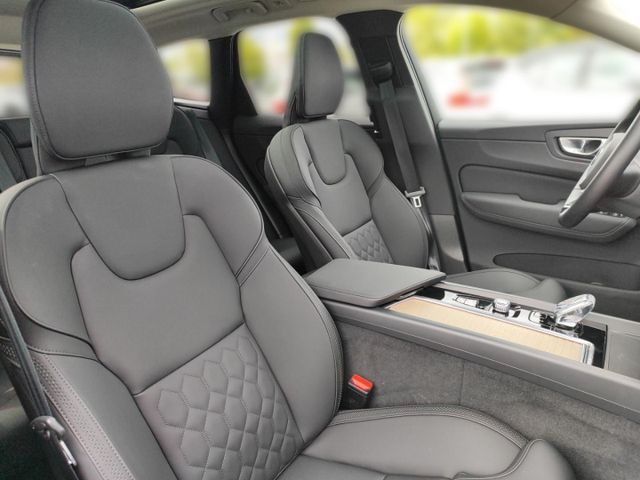 VOLVO XC 60 (Bild 24 von Array)