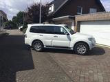 Mitsubishi Pajero 3,2 DI-D 4WD Final Edition Automatik ... - Mitsubishi in Köln