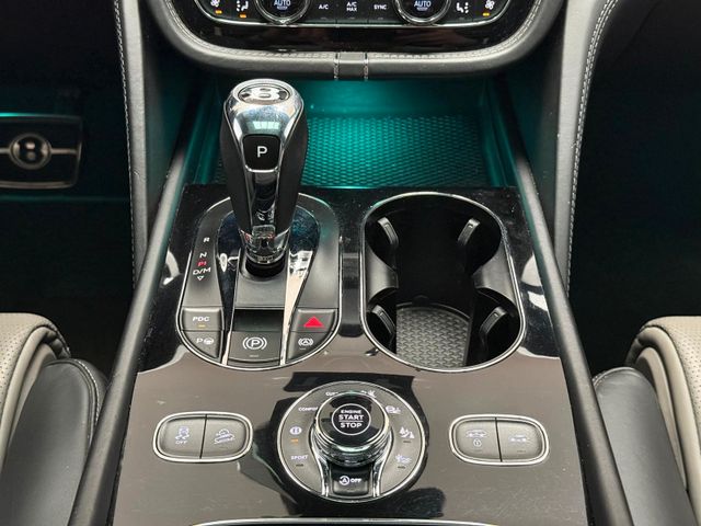Bentley Bentley Bentayga 4.0 V8, 7 Sitzer, Massage,Pano,