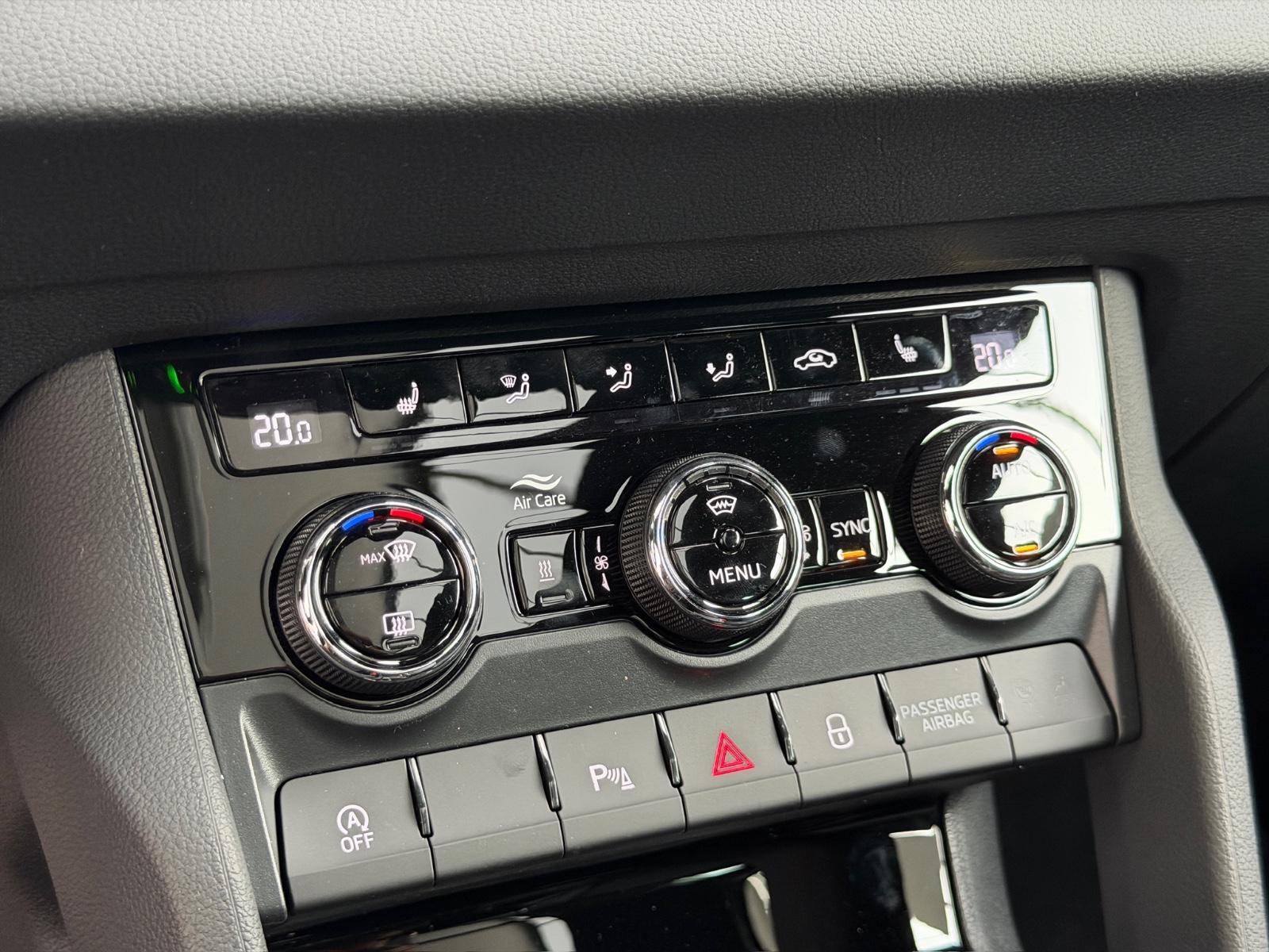 Skoda Karoq Sportline 4x4 2.0TDI#Standh.#Leder#Pano#&&
