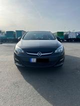 Opel Astra J Stufenheck - Opel Astra: Stufenheck
