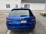 Skoda Superb 2.0 TDI SCR 140kW DSG 4x4 Prem Edi Co... - Skoda Superb mit Diesel-Antrieb: Standheizung