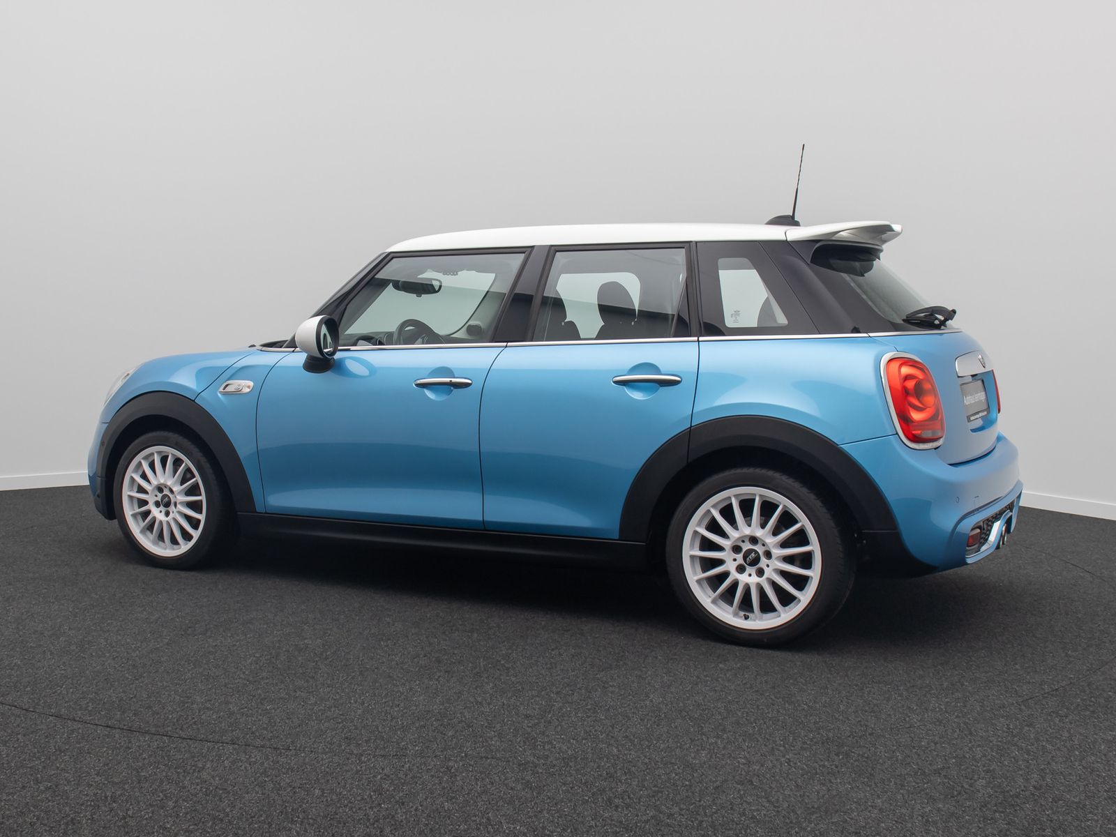 Fahrzeugabbildung MINI Cooper SD ACC HUD Kamera H/K Alarm Komfo