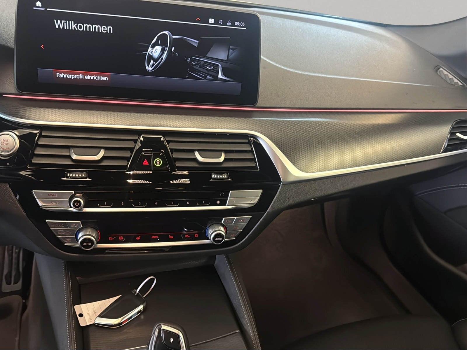 BMW 530i Touring M Sport AHK LiveCockpitProf Laser