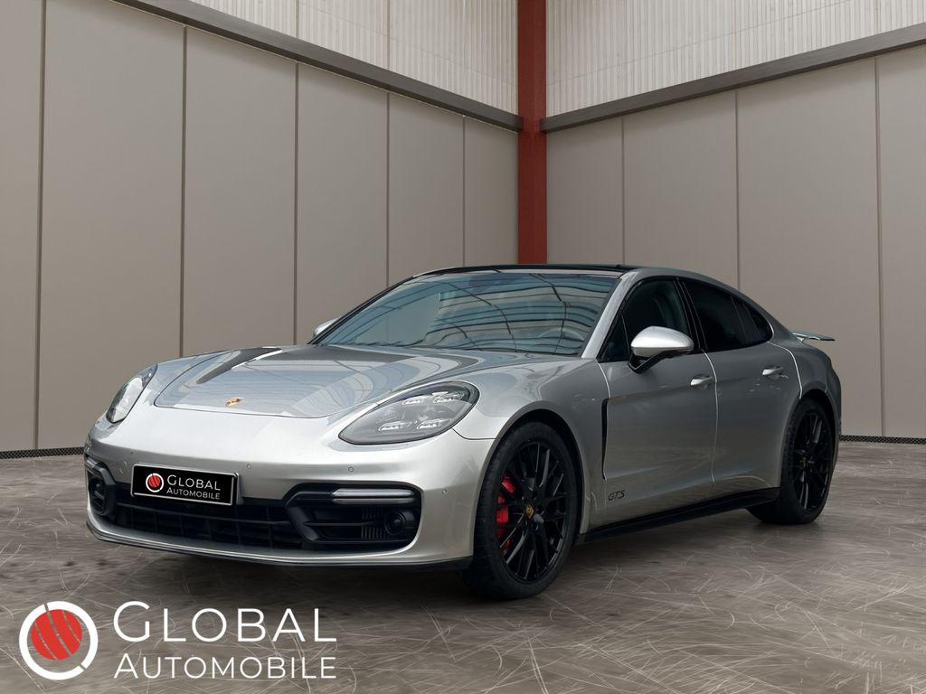 Image of Porsche Panamera