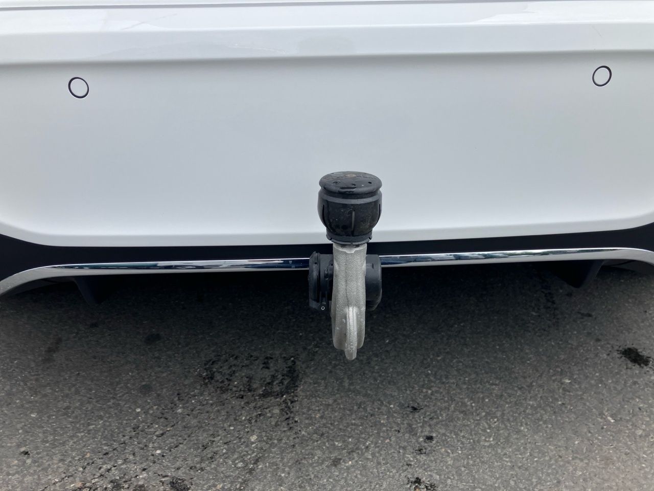 Fahrzeugabbildung Mercedes-Benz A 200 AMG+AHK+PANO+MULTIB+360°+DISTR+KEYL+CARPL