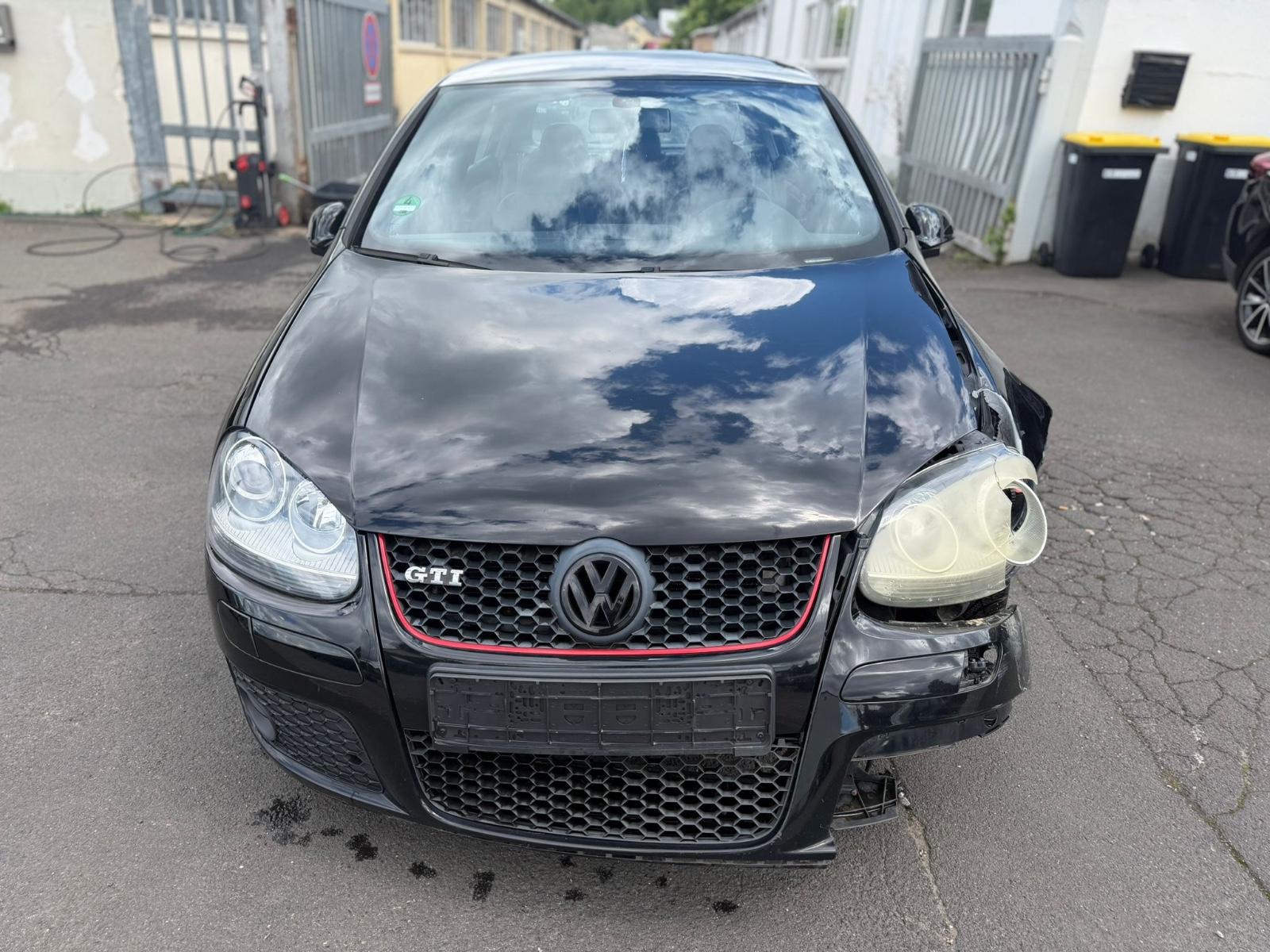 Volkswagen Golf V Lim. GTI