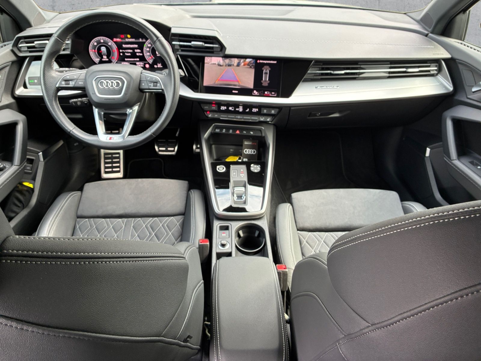 Audi A3 Sportback 40 TDI QU S-LINE MATRIX PANO B&O 18 foto 9