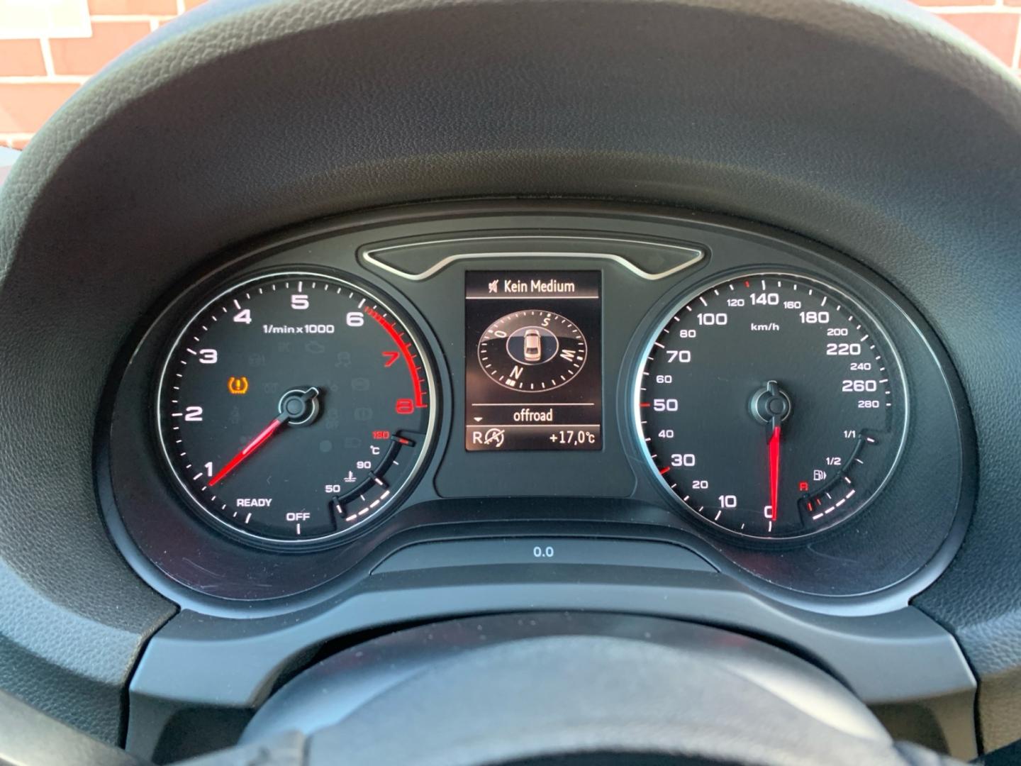 Audi A3 Limousine 1.5 TFSI S-Line sport s-tro *SHZ*PD