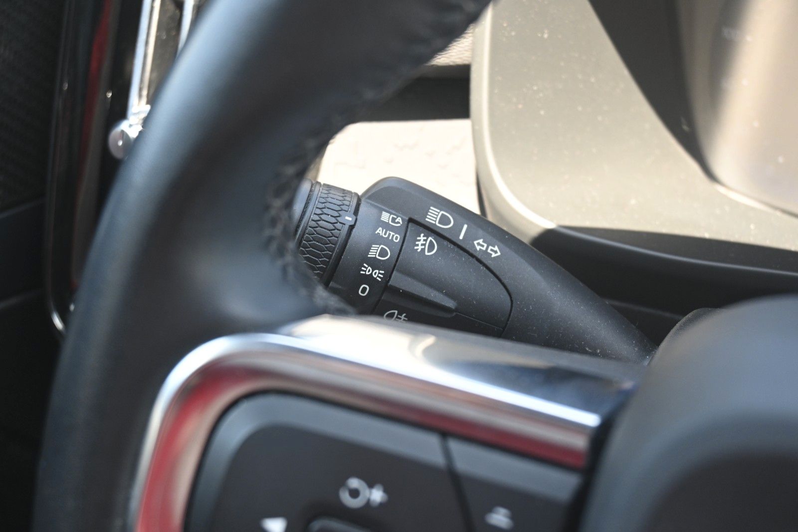 Fahrzeugabbildung Volvo C40 Recharge Single Motor Ultimate*360°*PANO*H&K