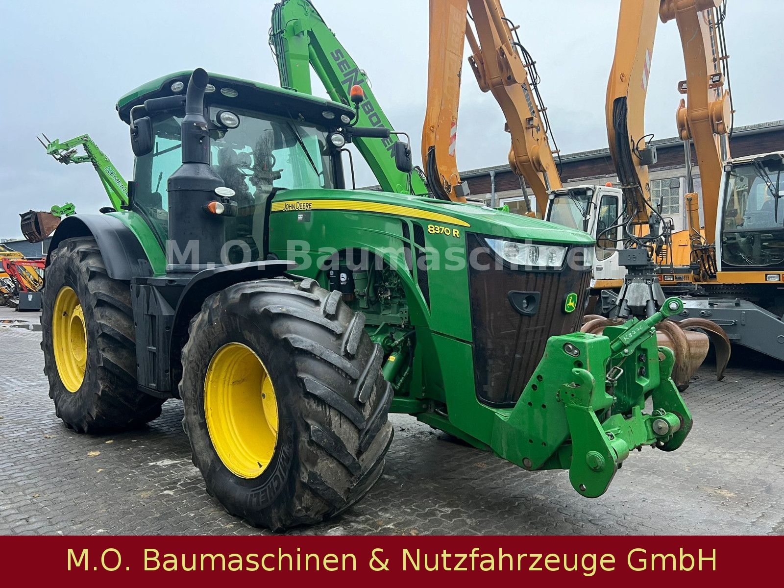 Fahrzeugabbildung John Deere 8370 R